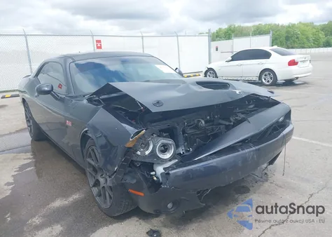 2018 Dodge Challenger T/A из США, поврежденный, VIN 2C3CDZBT3JH236561